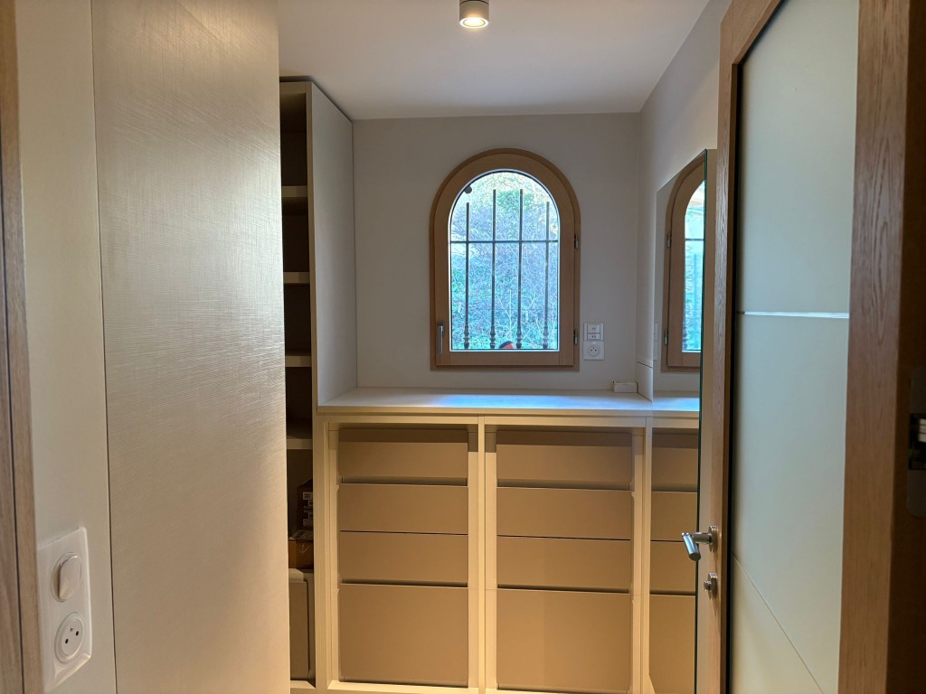 France BTP — dressing sur mesure et finitions, appartement Paris 75017